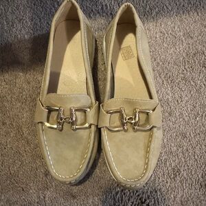 Elegant Tan Loafers